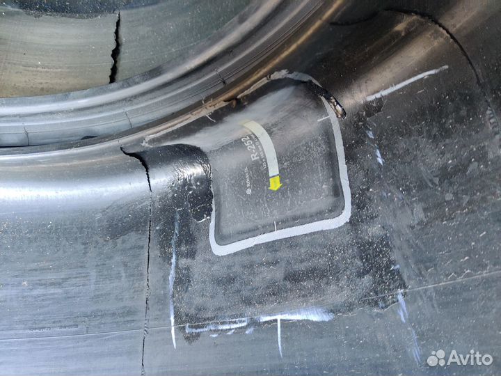 Michelin Latitude Sport 295/35 R21