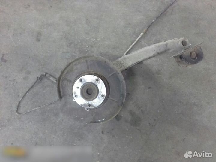 Кулак поворотный задний левый BMW 3-серия E46 1998