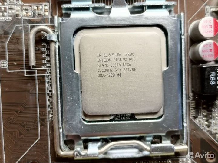 Комплект lga775 проц E7200 мать P5QPL-AM память 2г