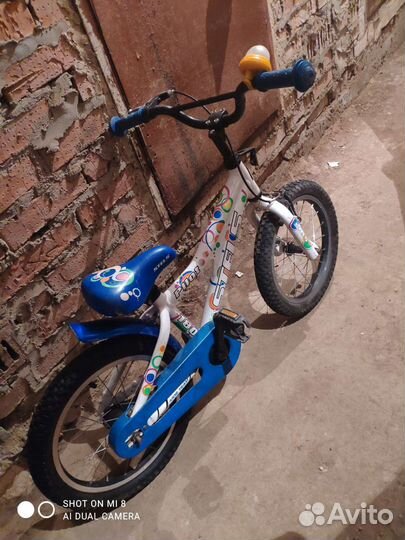 Детский велосипед четырехколесный