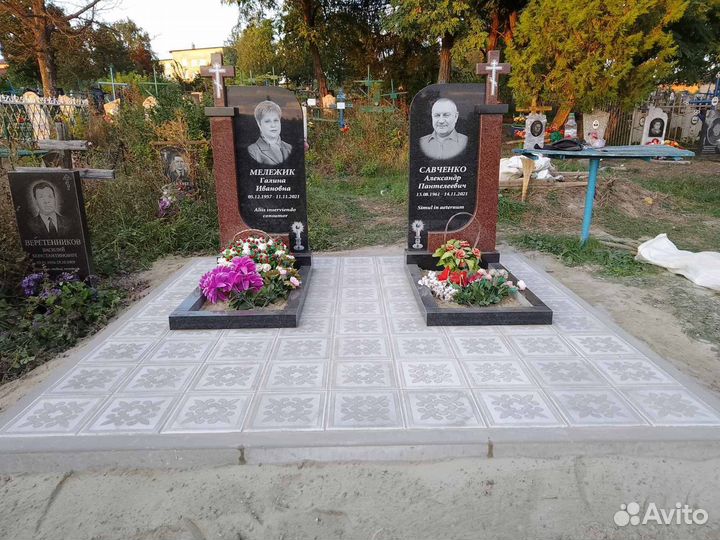 Благоустройство могил укладка плитки