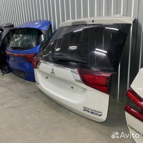 Дверь багажника Mitsubishi Outlander 3