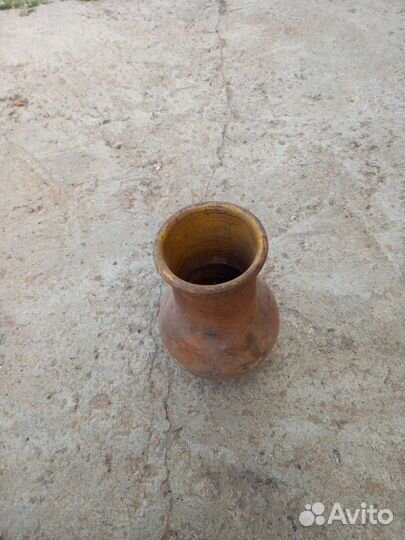 Глиняная крынка