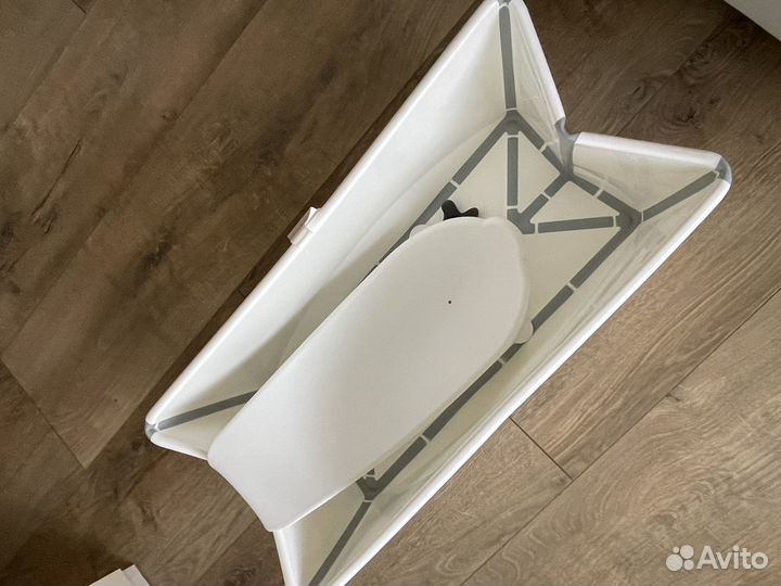 Ванночка для купания складная stokke