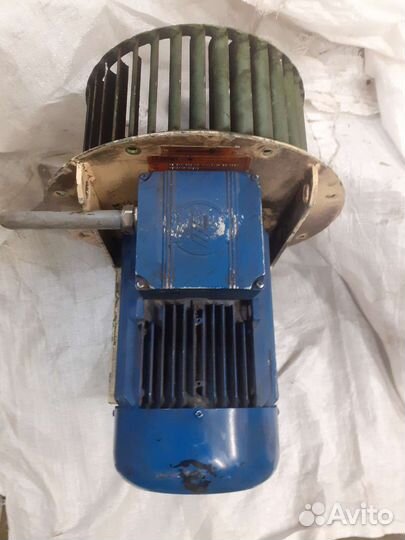 Вытяжка улитка