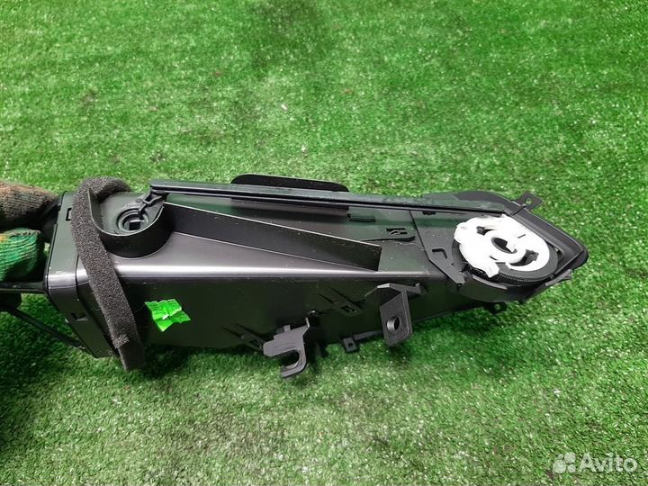 Дефлектор торпедо центральный Opel Zafira C 2014