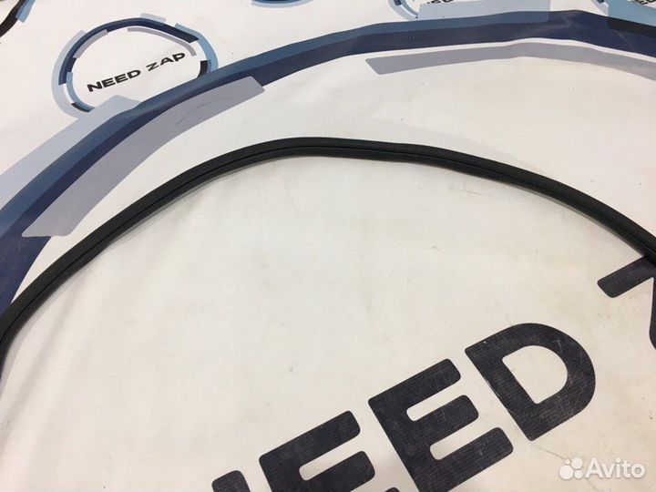 Уплотнитель двери задний правый Kia Venga