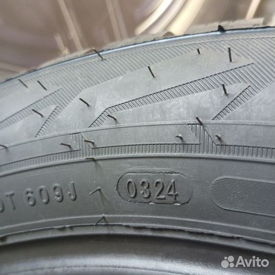 Ikon Tyres Nordman 7 SUV 225/60 R18 104T