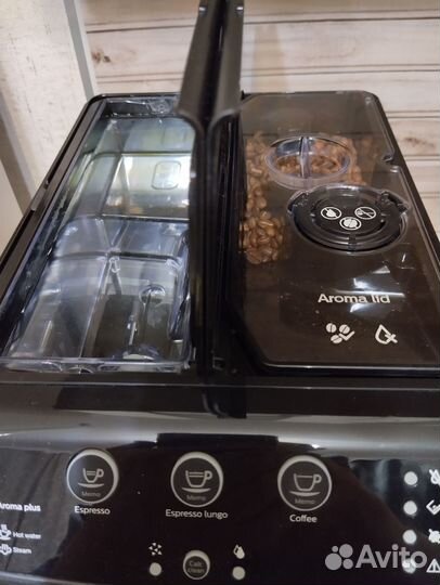 Кофемашина Philips HD8827