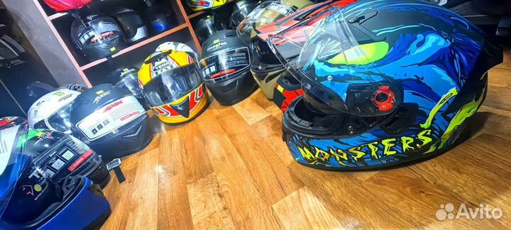 Мотошлем новый