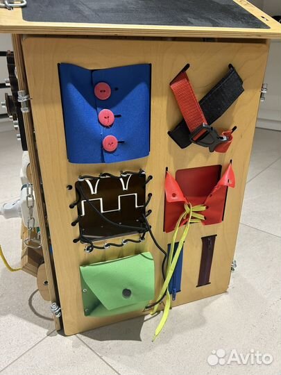 Бизиборд Занятный дом