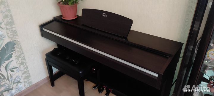 Цифровое пианино yamaha
