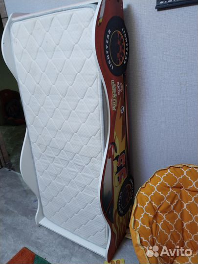 Кровать детская машинка с матрасом 160*70