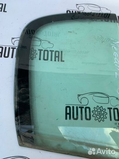 Стекло двери заднее правое Renault Megane 2 2006