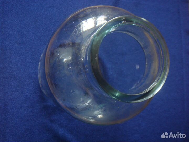 Банка и пластмассовые крышки СССР - 5 и 6 литров