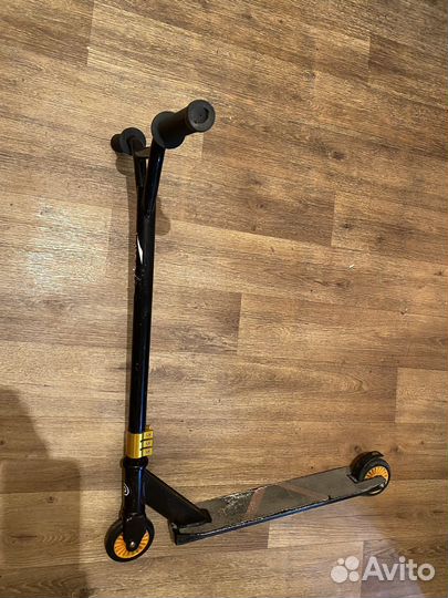 Самокат трюковой cosmo escape