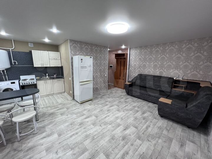 2-к. квартира, 43 м², 1/5 эт.