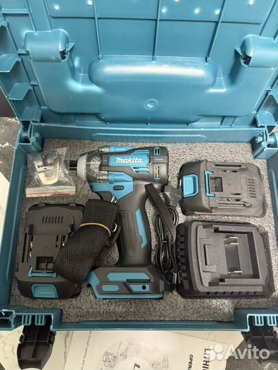 Гайковерт аккумуляторный 400 N.m Makita