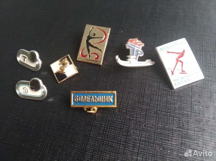 Значки из серии 