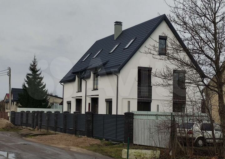 Таунхаус 140 м² на участке 4 сот.