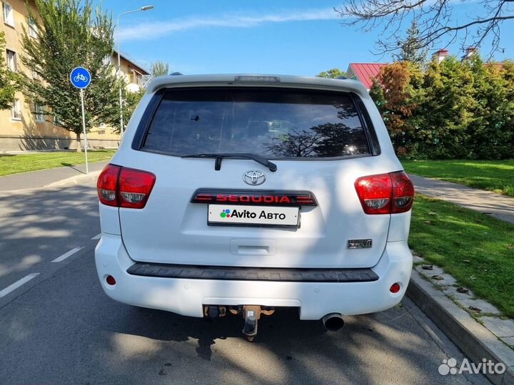 Toyota Sequoia 5.7 AT, 2008, 161 000 км