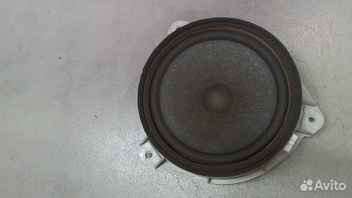 Динамик Toyota RAV 4, 2000
