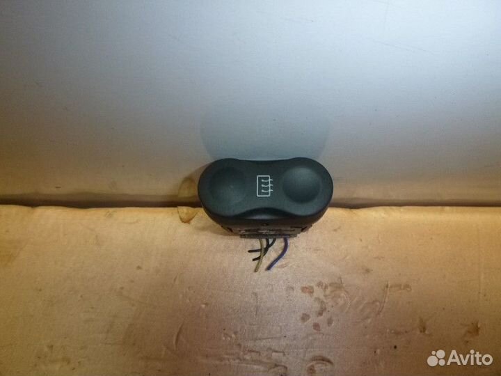 Кнопка обогрева заднего стекла nissan almera (G15)