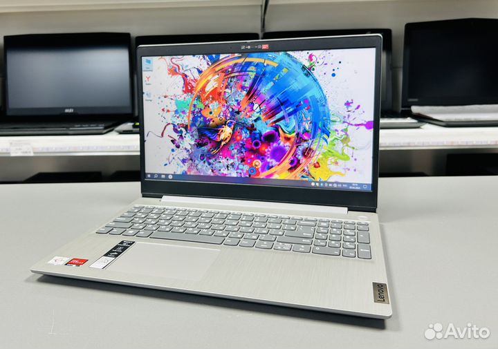 Ноутбук Lenovo AMD Athlon Silver 3050U