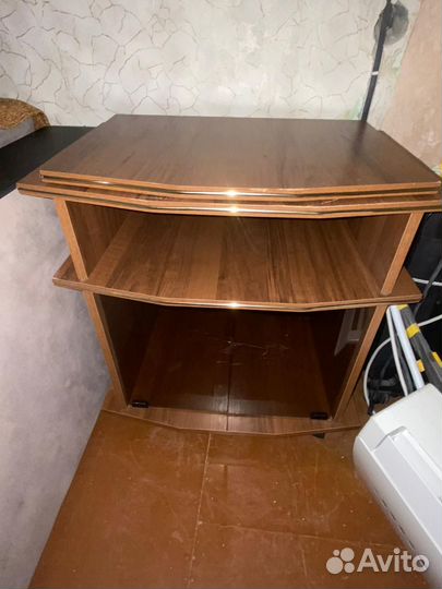 Тумбочка под телевизор