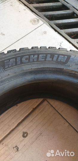 Michelin X-Ice North 4 225/50 R17