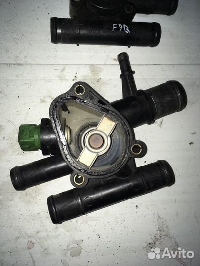 Корпус термостата Renault F9Q 1.9dci