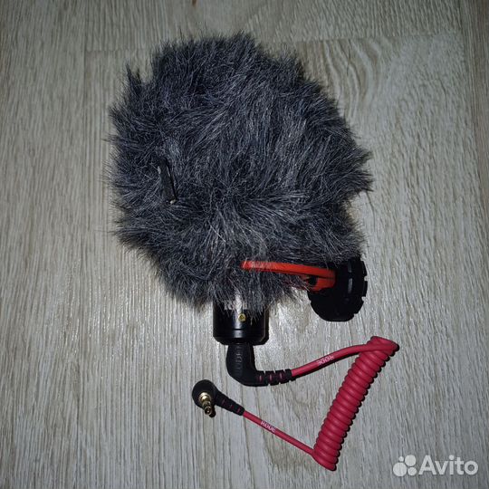 Накамерный микрофон Rode