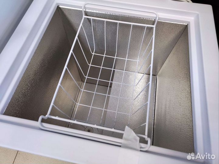 Морозильный ларь Бирюса Б-100KX белый