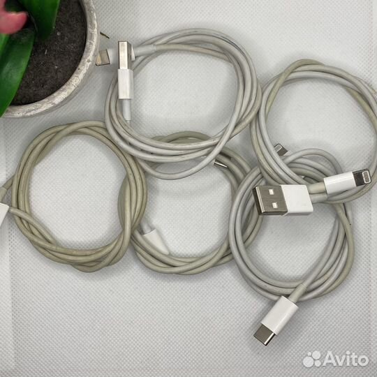 Зарядное устройство на iPhone