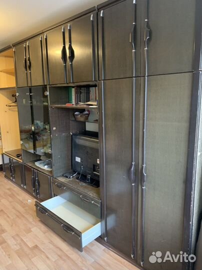 Стенка/Румыния/ б/у