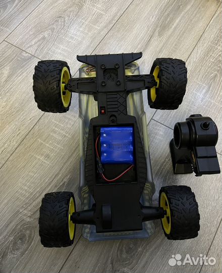 Машинка Hot Wheels монстр-трак