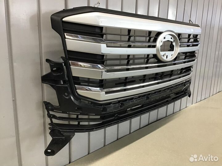Решетка радиатора, Toyota Land Cruiser (300) 2021 5311460230
