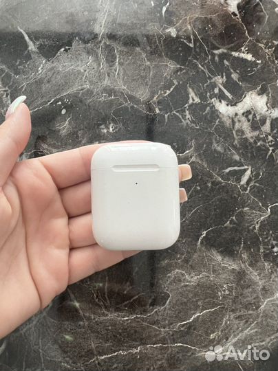 Беспроводные наушники apple airpods