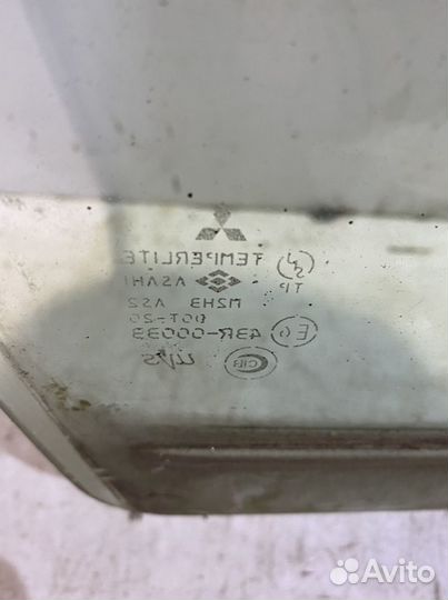Mitsubishi lancer 9 Переднее правое стекло