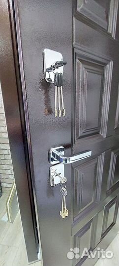 Дверь с терморазрывом в коттедж, дом