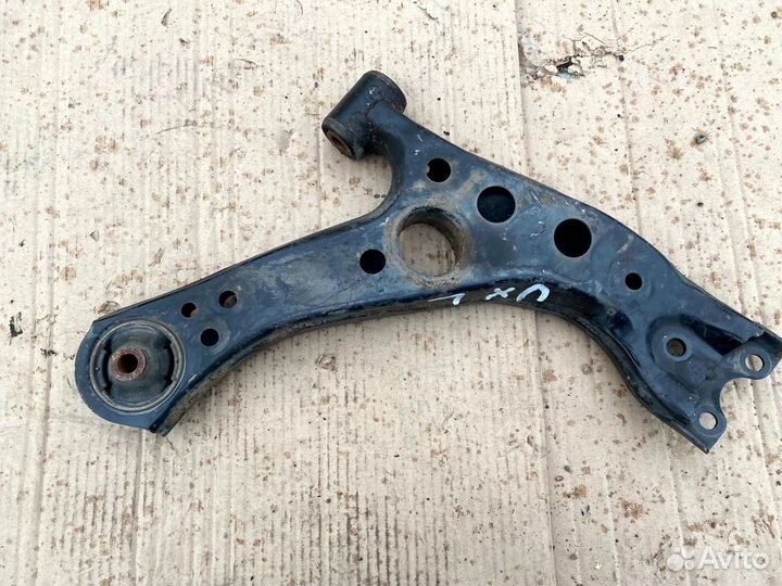 Рычаг передний левый Lexus UX (2018-2022)