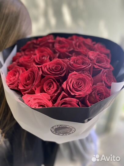 Красные розы 25