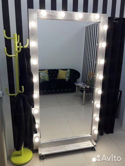 Зеркало с подсветкой на маркетплейсах