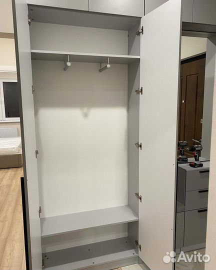 Распашной шкаф на заказ