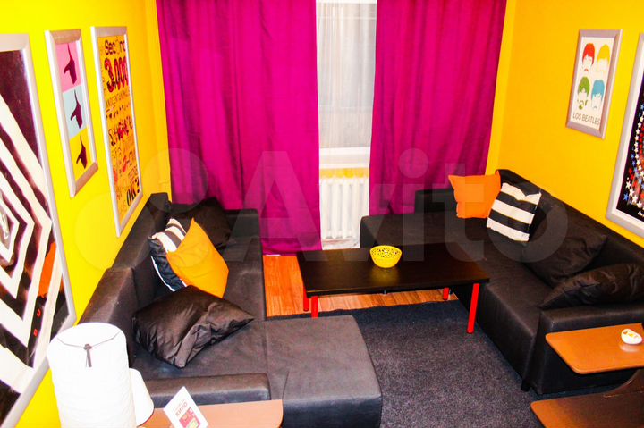 2-к. квартира, 50 м², 1/9 эт.