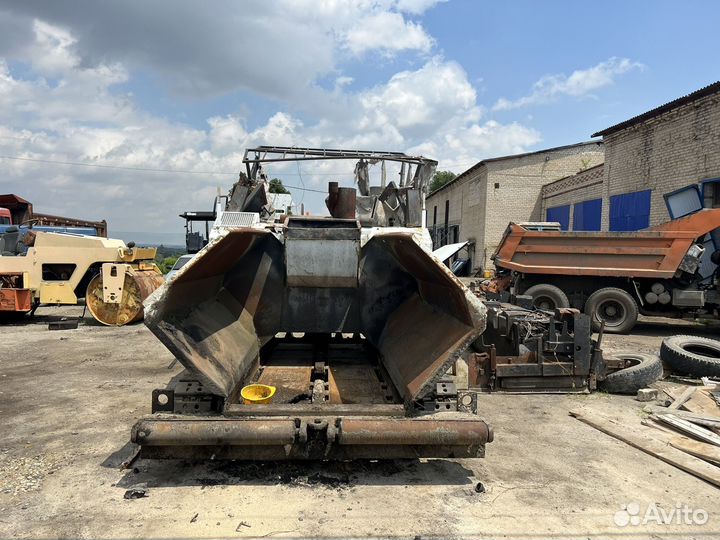 Асфальтобетоноукладчик ABG Titan 325, 2000