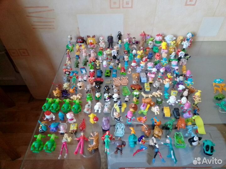 Киндеры 205 штук