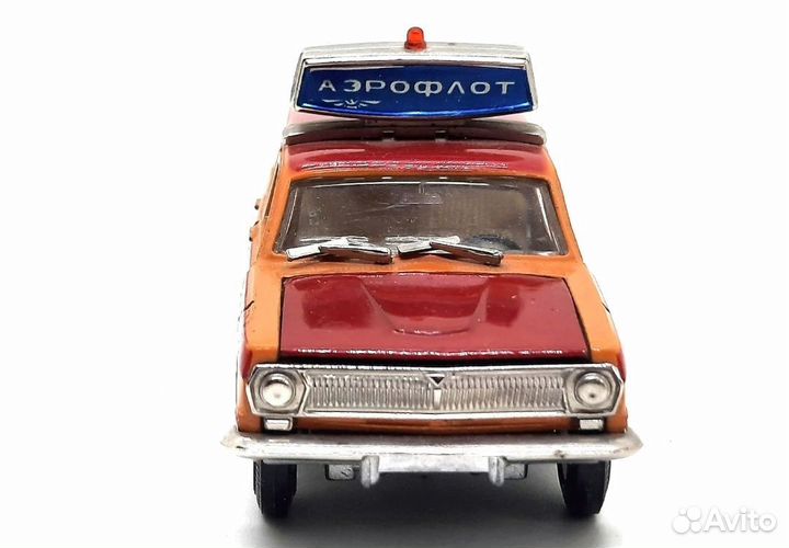 Модель автомобиля Волга СССР