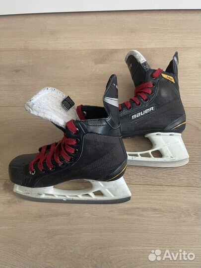 Коньки bauer supreme 140