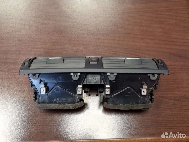 Дефлектор воздушный центральный BMW X5 E70